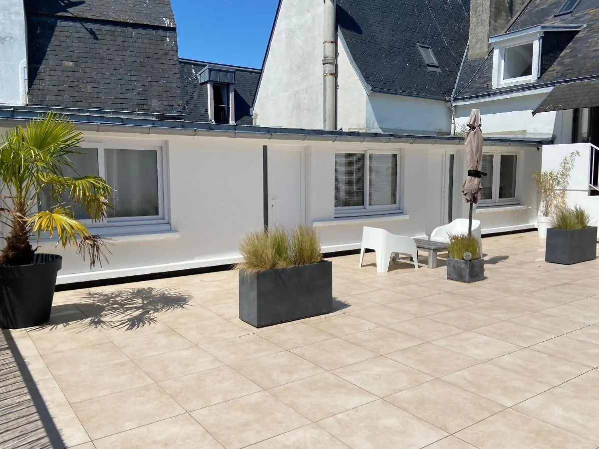 Votre Mini Maison En Plein Coeur Du Centre Ville -Terrasse - Et Parking Prive Sur Place Clos - Draps Et Menage Inclus Concarneau 0*,  Frankrig